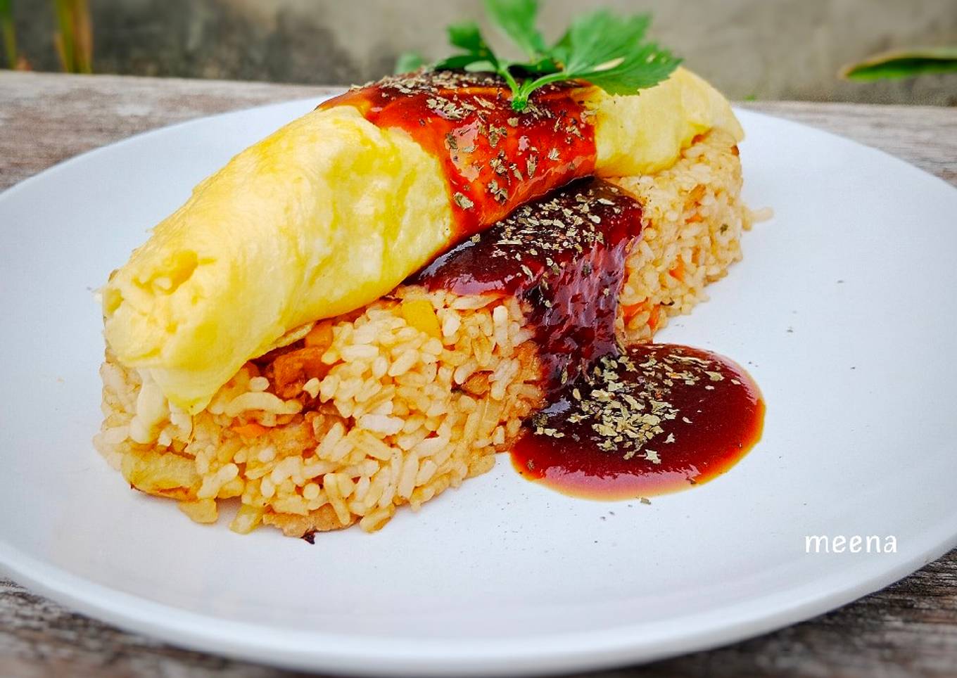 Omurice(Nasi goreng omelet)