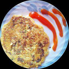 A picture of Daal besan chilla😆😋.