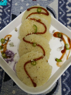 A picture of Rava idli without curd.