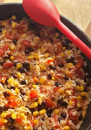 Une photo de Casserole de riz à la mexicaine facile