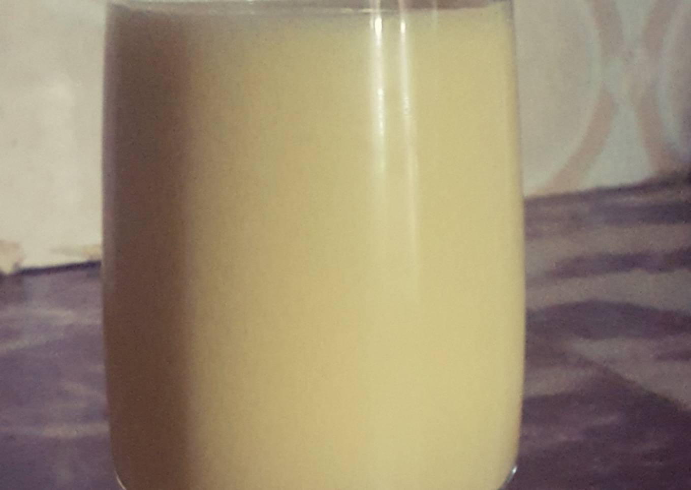 Mango lassi