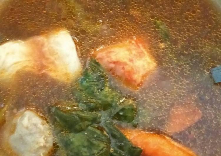 Cara Gampang Membuat Cedea Steamboat Tomyum yang Menggugah Selera