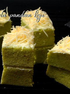 Foto resep Bolu Kukus Pandan Keju