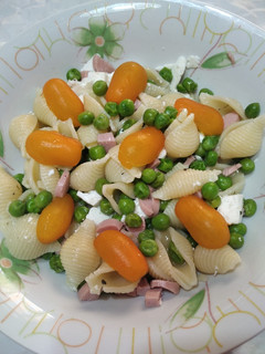 Foto di Conchiglie rigate all'insalata