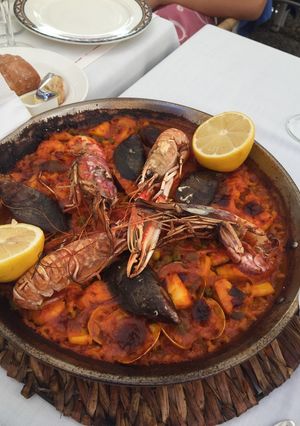 صورة لوصفة الباييلا الاندلسيه Paella