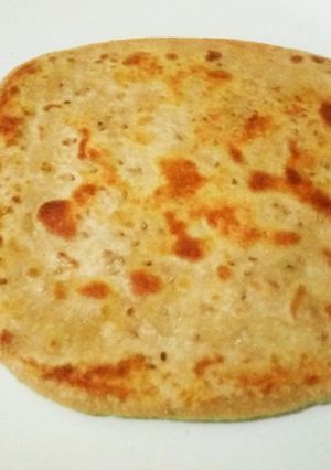 नमक अजवाइन पराठा (Namak ajwain paratha recipe in hindi) रेसिपी मुख्य फोटो