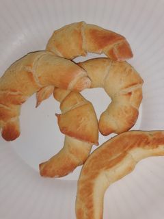 Békebeli vajas kifli 😋 recept fotója