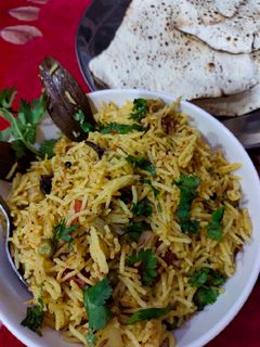 वेज बिरयानी (Veg Biryani recipe in Hindi) रेसिपी मुख्य फोटो
