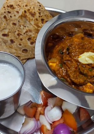 કઢાઈ પનીર (Kadhai Paneer Recipe In Gujarati) રેસીપી મુખ્ય ફોટો