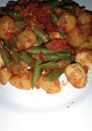 Foto resep Balado buncis kentang n telor puyuh mantulll
