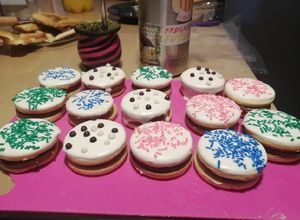 Una foto de Alfajores glaseados con o sin topping