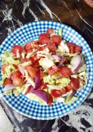 A picture of Salad.