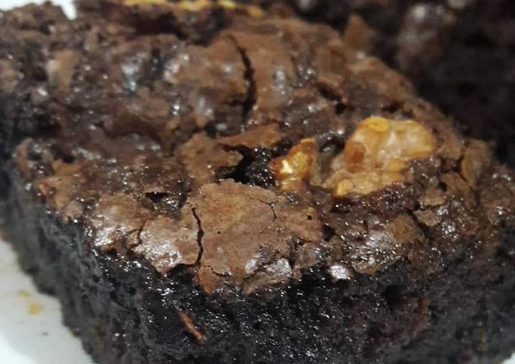 Recipe of Super Quick Homemade Walnut fudge brownies