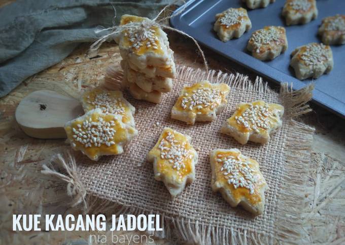 Kue kacang jadoel (toping wijen)