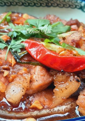 A picture of Braised Catfish with Pepper Sauce.