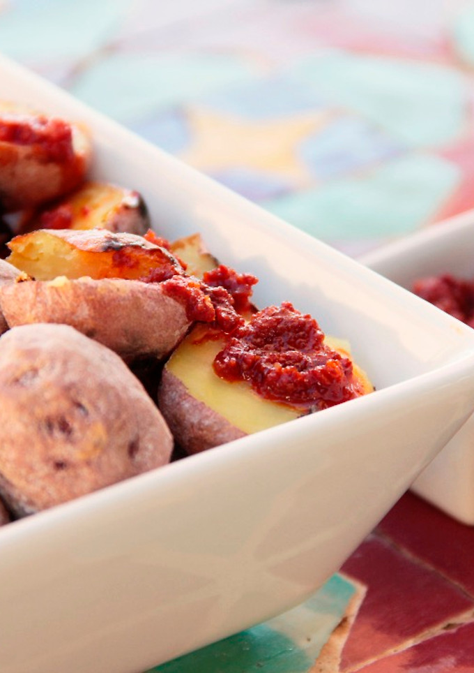 Una foto de Papas arrugadas. Patatas típicas canarias