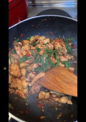 รูปของ กะเพราไก่