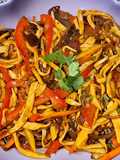 เห็ดผัดซอสโตบันจัน