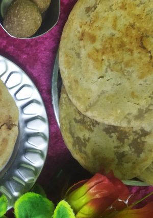तिल-गुड  तवापोली(til gud tavapoli recipe in hindi) रेसिपी मुख्य फोटो
