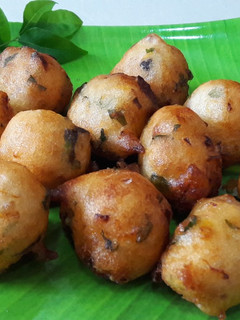 இட்லி மாவு போண்டா செய்முறை முக்கிய புகைப்படம்