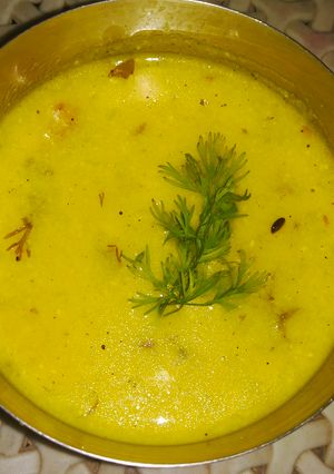 A picture of Dahi wale aloo (potato curd curry).