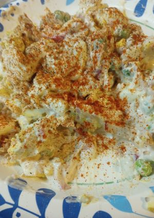 A picture of Tuna, Sweet Pea, and Egg Salads Mix-up.