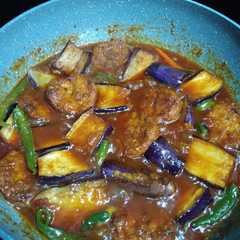 A picture of Balado perkedel udang dan terong.