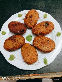 सूजी और चावल के आटे का कटलेट (suji aur chawal ke aate ka cutlet recipe in Hindi) रेसिपी मुख्य फोटो