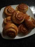 Girelle al burro e marmellata