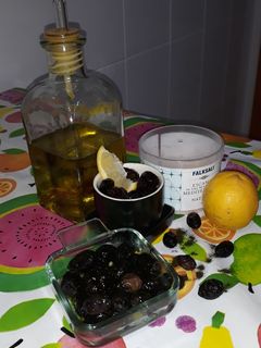 Una foto de Olives mortés als dos gustos