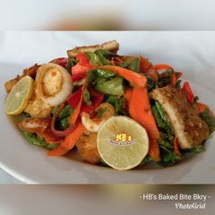 A picture of Toasted tofu salad.