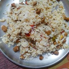 A picture of Soyabean pulao.