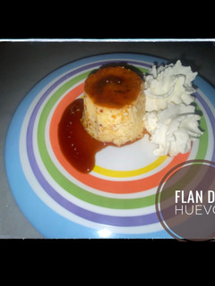 Una foto de Flan de huevo en Mambo🍮