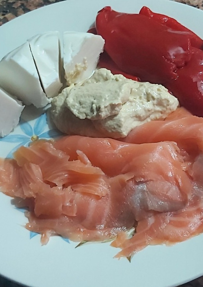 Una foto de Salmón ahumado y compañía