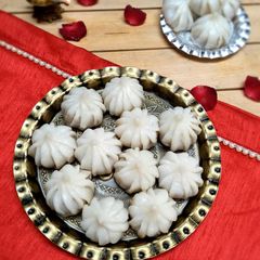 A picture of Steamed Modak - Ukdiche Modak - Maharashtrian Parmparik Modak.