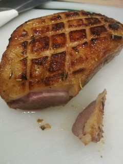 Borókás, narancsos kacsamell recept fotója