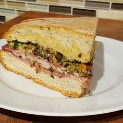 A picture of Muffaletta.