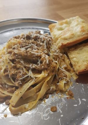 A picture of Traditional Beef Ragu.