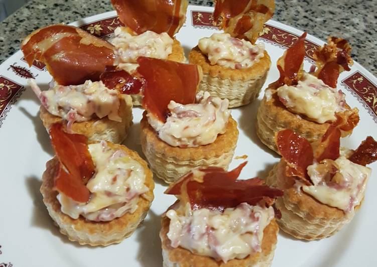 Vol au vent de jamón