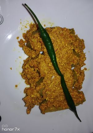 তেলবিহীন দই পটল রেসিপির প্রধান ছবি
