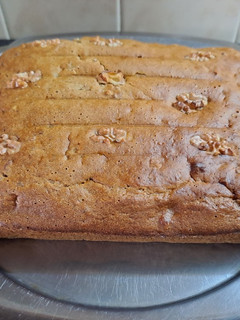 Una foto de Torta matera de bananas con nueces y sin azúcar