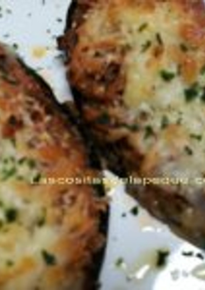 Una foto de Berenjenas de atún y anchoas a la siliciana