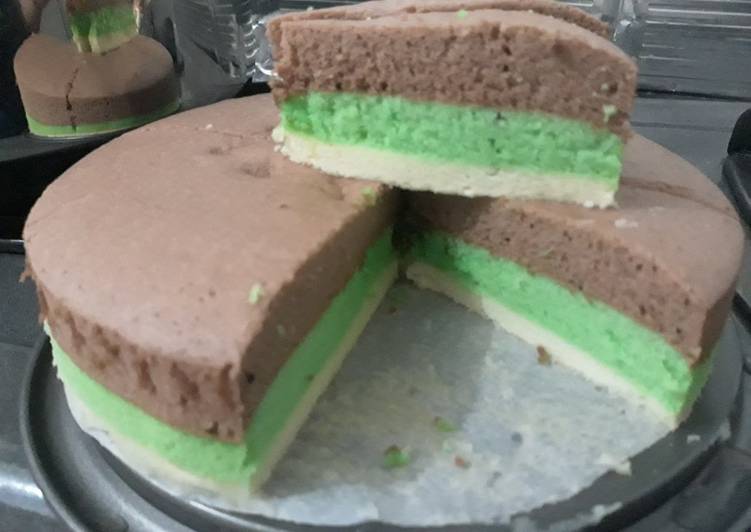 Bolu Kukus Putih Telur