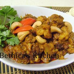 A picture of Cauliflower in Cashew Nut Gravy.