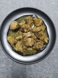 Una foto de Pollo meloso al ajillo