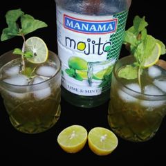 A picture of Lime mint mojito.