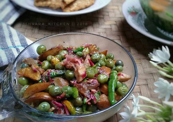 Resep Tumis jengkol,leunca, dan bunga kecombrang #pr_mamakkusayang, Menggugah Selera