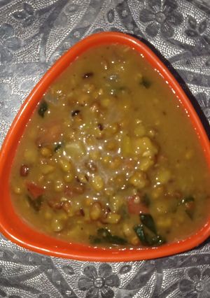 A picture of Green Moong dall.