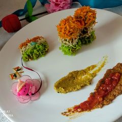 A picture of वेजटेबल बिरयानी फ्लावर्स बॉलस और तिरंगा(बिना कलर के).