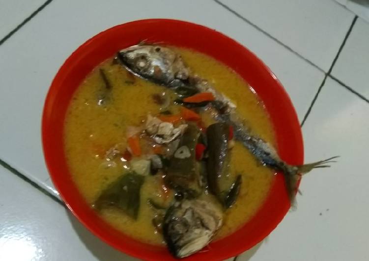 Cara membuat Gulai ikan kembung dan terong hijau yang lezat dan Mudah Dibuat